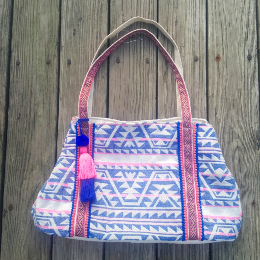 Woven Beach Tote Mulicolor Tassle Travel Bag